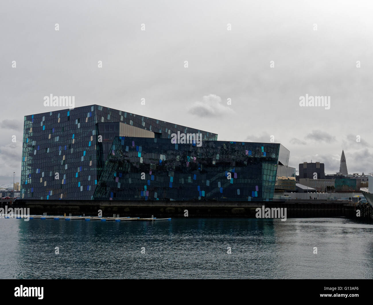 Harpa Concert Hall et centre de conférences, Reykjavik, Islande Banque D'Images