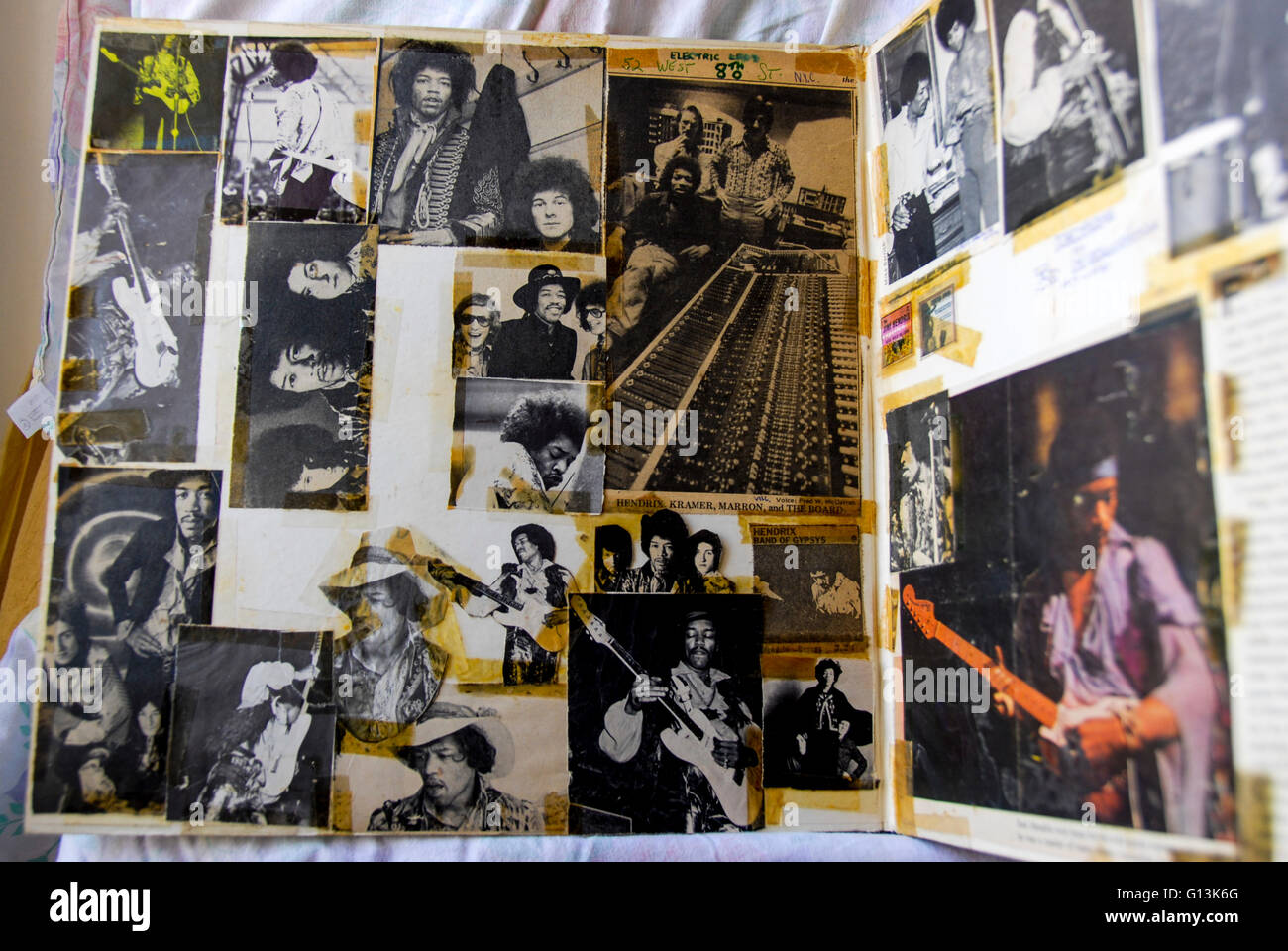 Les illustrations d'album classique (vinyle) Jimi Hendrix, Bootleg 'Live at the Forum, 1970' (intérieur photo collection) Banque D'Images