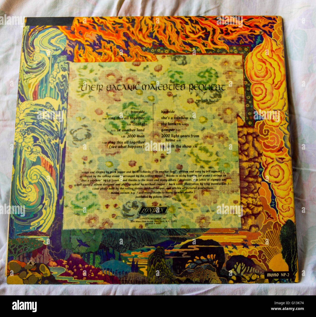 Pochette d'album classique (Vinyl) The Rolling Stones, Rock Music, 'leur Satanic Majesties Request' (couverture 3-D) arrière, Banque D'Images