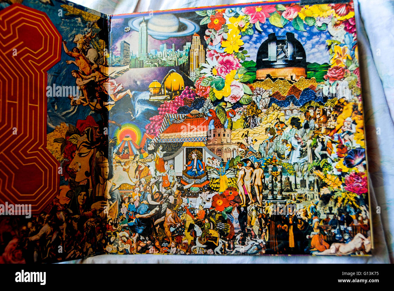 Pochette d'album classique (vinyle) The Rolling Stones, Rock Music, 'Their Satanic Majesties Request' (couverture 3-d) Inside, années 1960, pochette d'album Banque D'Images