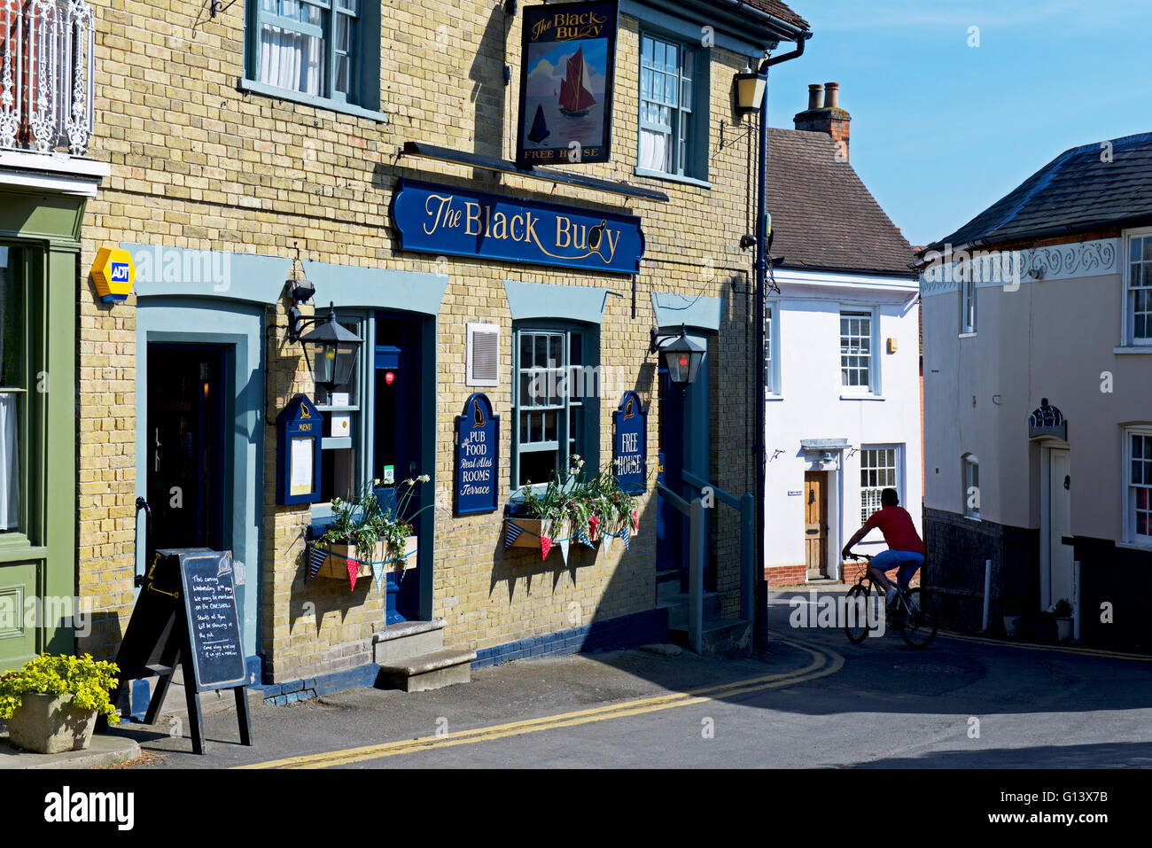 La bouée noire pub à Wivenhoe, Essex, Angleterre, Royaume-Uni Banque D'Images