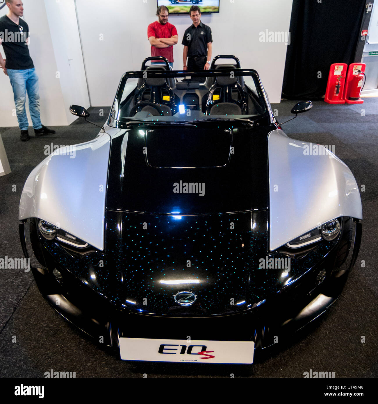 Londres, Royaume-Uni. 8 mai 2016. Le dernier jour de la London Motor Show a lieu dans Battersea Park. Plus de 30 000 visiteurs sont attendus à avoir visité au cours des trois jours de ce spectacle inaugural. Crédit : Stephen Chung / Alamy Live News Banque D'Images