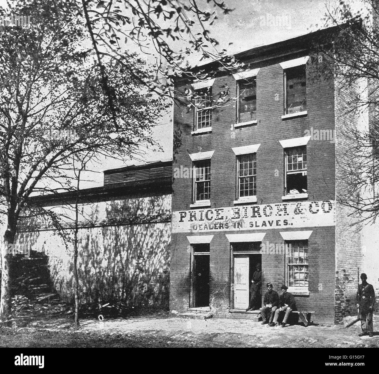 Garde de l'Armée de l'Union au prix, Birch & Co. stylo esclave sur Duke Street à Alexandria, en Virginie, vers 1865. Banque D'Images
