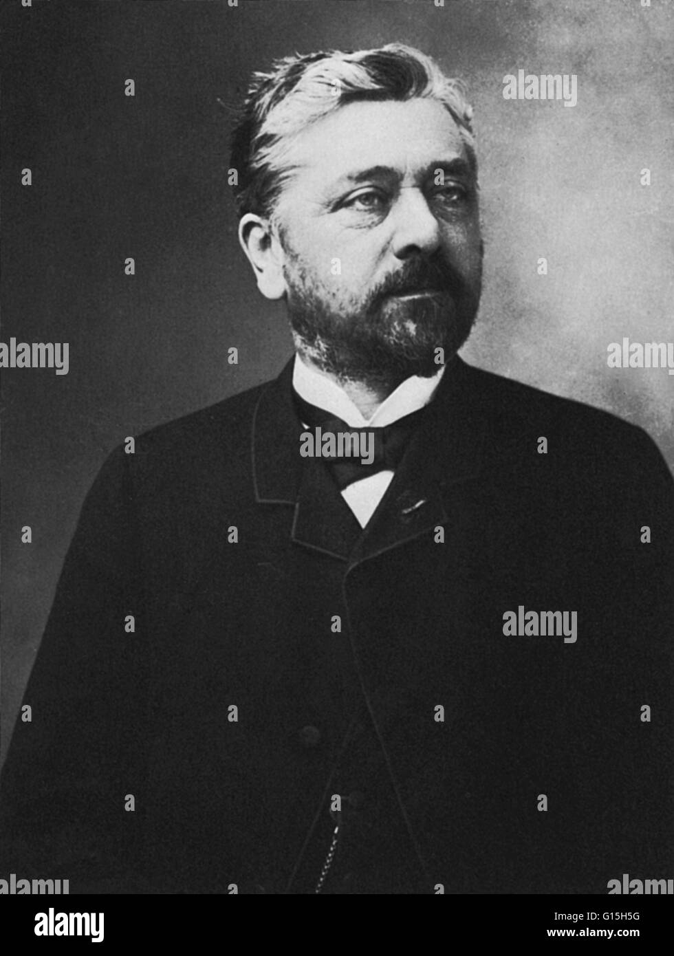 Alexandre Gustave Eiffel (15 décembre 1832 - 27 décembre 1923) était un architecte et ingénieur civil français. Diplômé de l'École Centrale des Arts et Manufactures, il a fait son nom avec divers ponts pour le réseau ferroviaire français, le plus célèbre le Banque D'Images