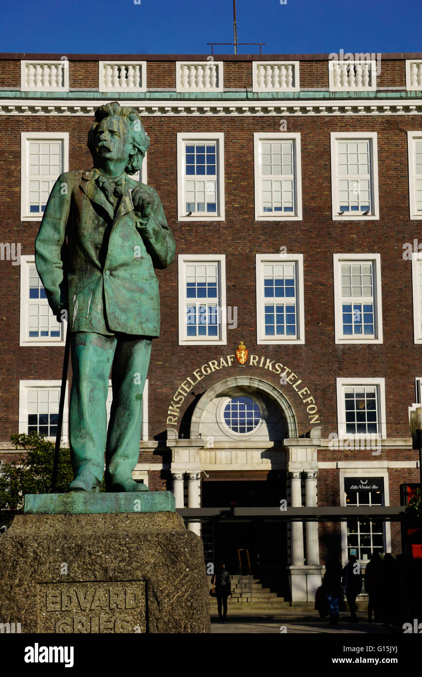 Statue du compositeur Edvard Grieg, Bergen, Hordaland, Norvège, Scandinavie, Europe Banque D'Images