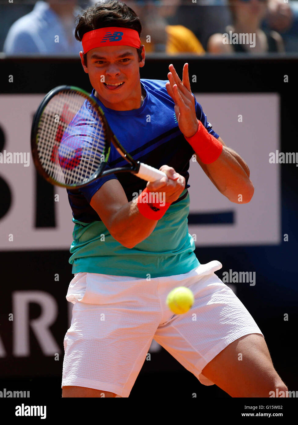 Rome, Italie. 09 mai, 2016. Milos Raonic du Canada au cours du premier tour de l'Open de tennis italienne BNL2016 tournoi contre Marco Cecchinato de l'Italie à l'Foro Italico à Rome, Italie, le 09 mai 2016 Crédit : agnfoto/Alamy Live News Banque D'Images