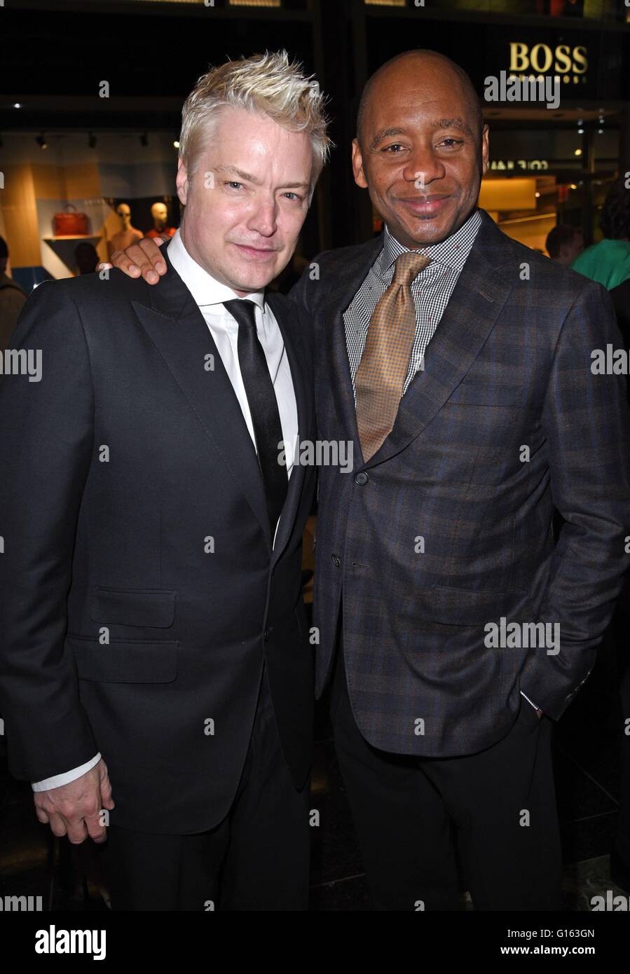 New York, NY, USA. 9 mai, 2016. Chris Botti, Branford Marsalis au niveau des arrivées pour le Jazz at Lincoln Center Gala 2016 'Jazz et Broadway', Jazz at Lincoln Center, New York, NY Le 9 mai 2016. Credit : Derek Storm/Everett Collection/Alamy Live News Banque D'Images