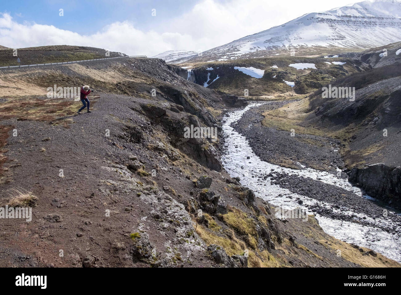 20 avril 2016 - paysage volcanique avec une rivière dans l'ouest de l'Islande © Hans Van Rhoon/ZUMA/Alamy Fil Live News Banque D'Images