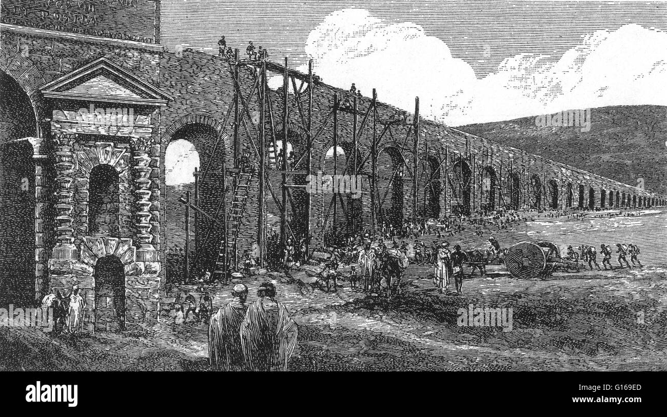 Les Romains ont construit de nombreux aqueducs pour apporter de l'eau provenant de sources éloignées dans leurs villes et villages, en fournissant des bains publics, des latrines, des fontaines et des ménages privés. L'eau des déchets a été enlevé par des systèmes complexes et libérés dans à proximité bodie Banque D'Images