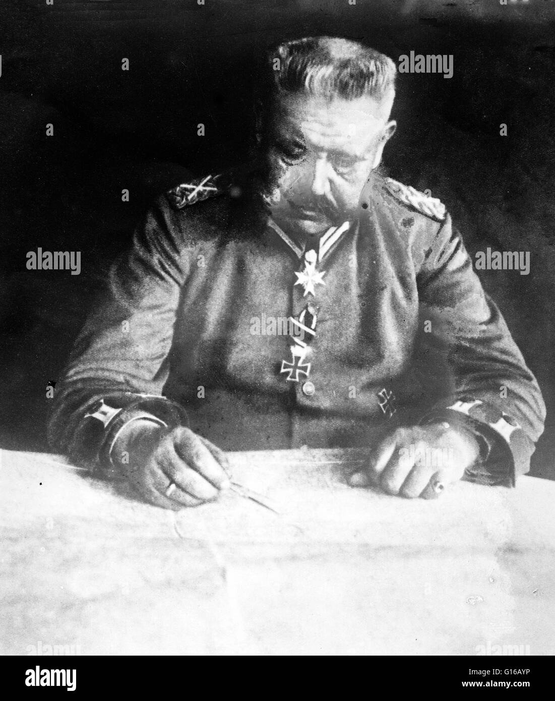 Paul Ludwig Hans Anton von Beneckendorff und von Hindenburg (Octobre 2, 1847 - 2 août, 1934) était un Prussian-German maréchal, homme d'État et homme politique, et il a été le deuxième Président de l'Allemagne de 1925 à 1934. Il a eu une longue carrière dans la Banque D'Images