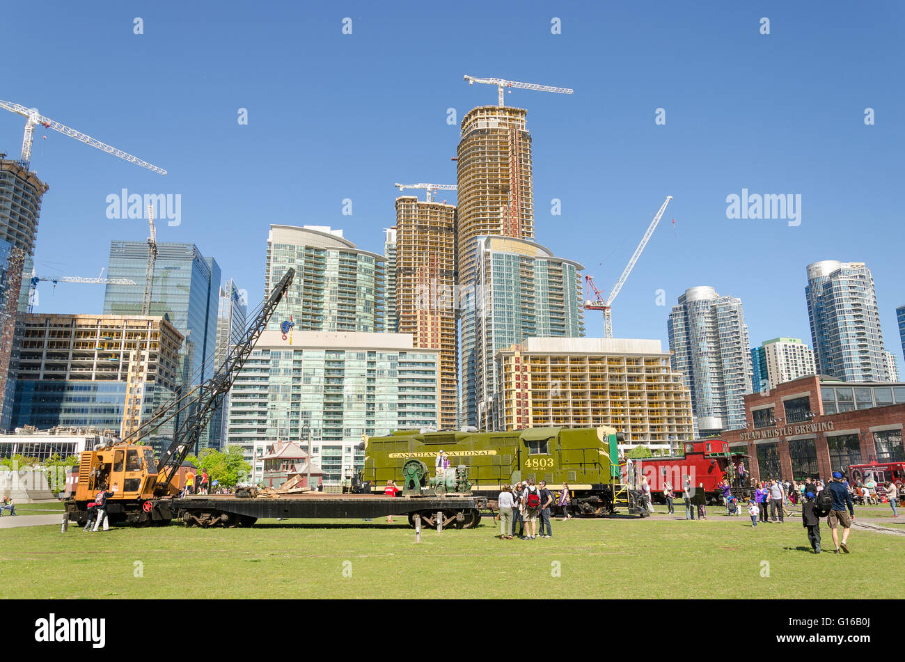 Toronto, Canada - 26 mai 2013 : Ancienne gare au Roundhouse Park à Toronto, Ontario. Parc Roundhouse est un parc au centre-ville de Toro Banque D'Images