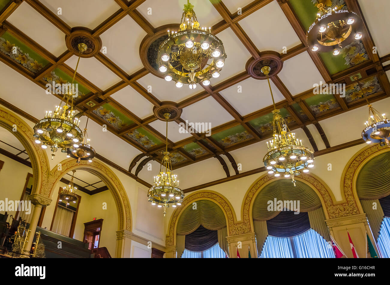 Toronto, Canada - 26 mai 2013 : détail du toit de bâtiments de l'assemblée législative de Queen's Park. Conçu par l'architecte Richard A. Waite ; son c Banque D'Images