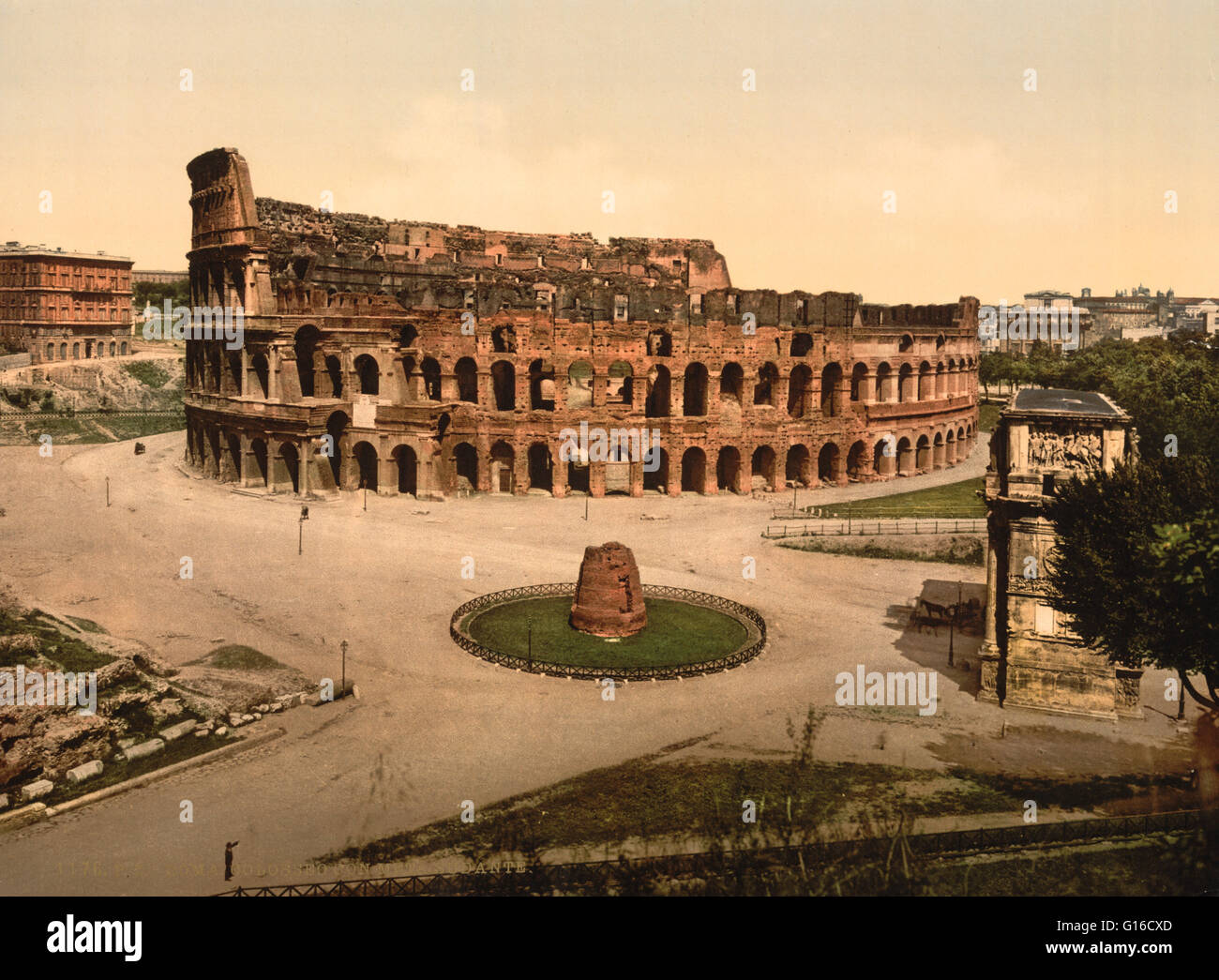 Le Colisée est un amphithéâtre elliptique dans le centre de la ville de Rome, Italie. Construits en béton et en pierre, il a été le plus grand amphithéâtre de l'Empire romain, et est considérée comme l'une des plus grandes œuvres de l'architecture romaine et l'ingénierie. Il i Banque D'Images