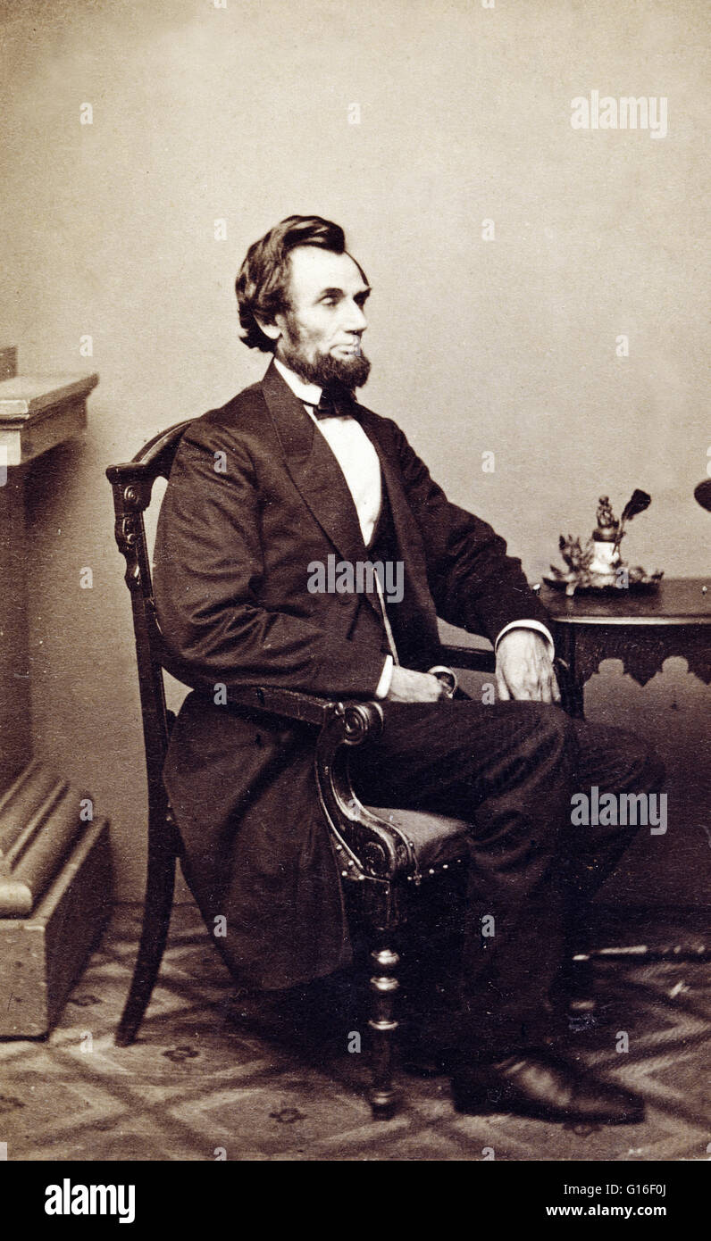 Le président Abraham Lincoln (12 février 1809 - 15 avril 1865) à Washington D.C. Abraham Lincoln était le 16e président des États-Unis, à partir de mars 1861 jusqu'à son assassinat en 1865. Il a conduit son pays dans la guerre civile américaine, la préservation de t Banque D'Images