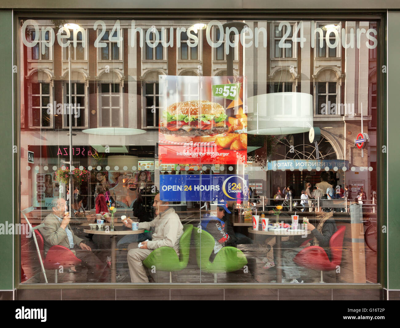 Mac Donald's restaurant ouvert 24 heures Banque D'Images