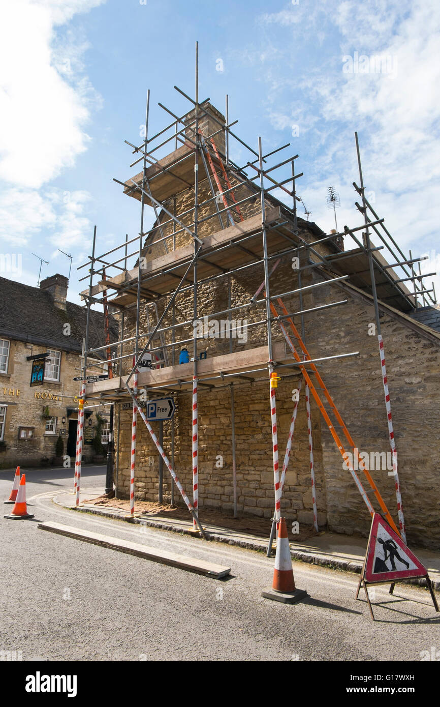 Chambre en cours de rénovation à Burford, Oxfordshire, UK Banque D'Images