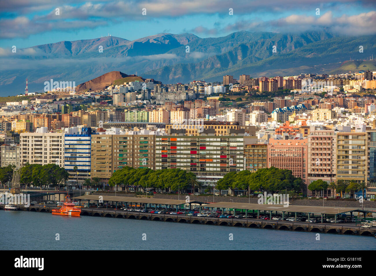 La lumière du soleil tôt le matin plus de Santa Cruz de Tenerife, Canaries, Espagne Banque D'Images