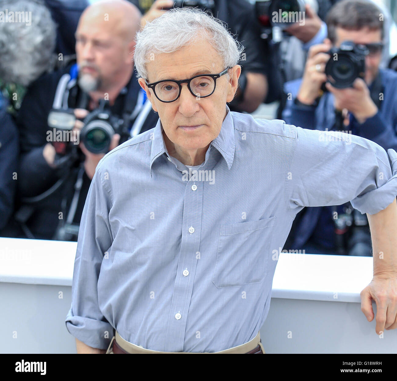 Cannes, France. Le 11 mai, 2016. Woody Allen Directeur Cafe Society, Photocall. 69 ème Festival du Film de Cannes Cannes, France 11 mai 2016 Diw88560 Allstar Crédit : photo library/Alamy Live News Banque D'Images