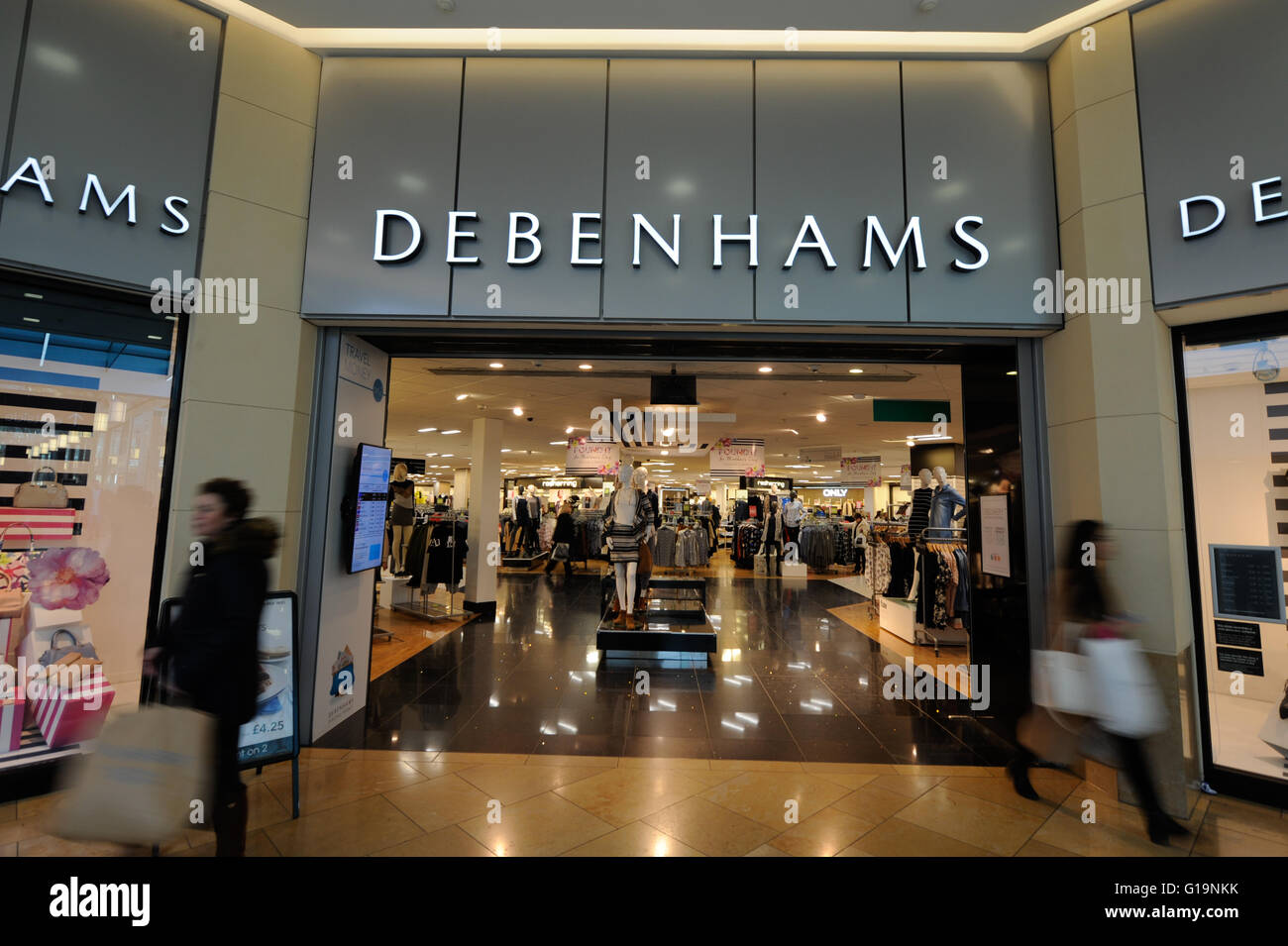 Point de vente au détail de vêtements Debenhams en Royaume-Uni Banque D'Images