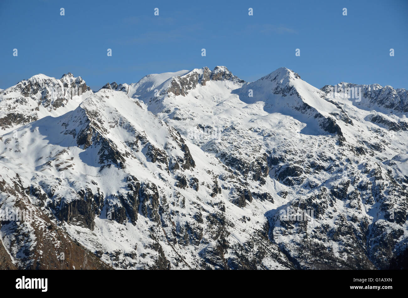 L'hiver doux dans les Pyrénées Atlantique Banque D'Images