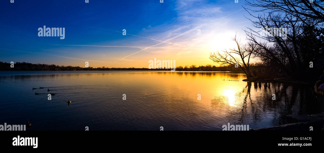 Coucher de soleil lac Banque D'Images