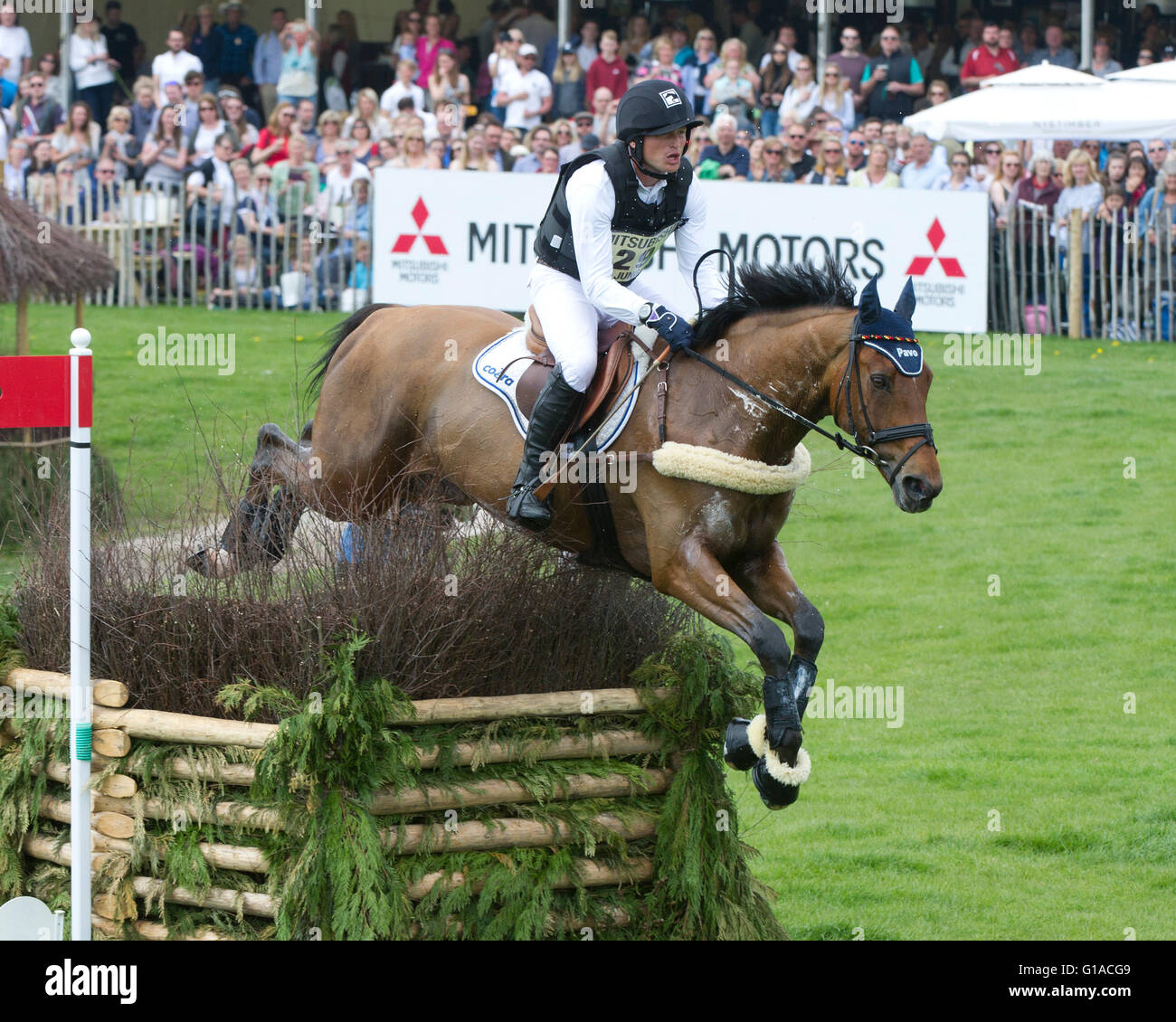 Mitsubishi Motors Badminton H/T C/C Jour 3 2016 Winner Michael Jung ( FRA ) sur la Biosthetique-Sam au cours de cross country Banque D'Images