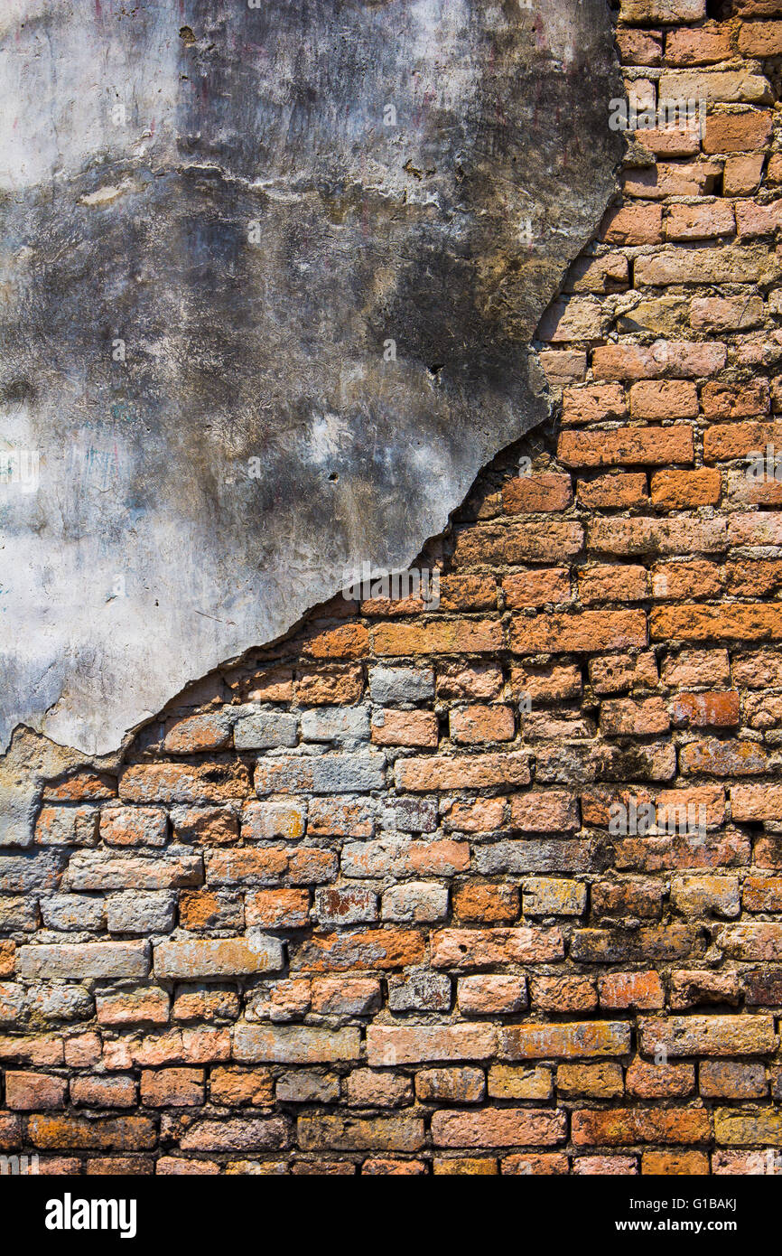 Fissure de mur de brique Banque D'Images
