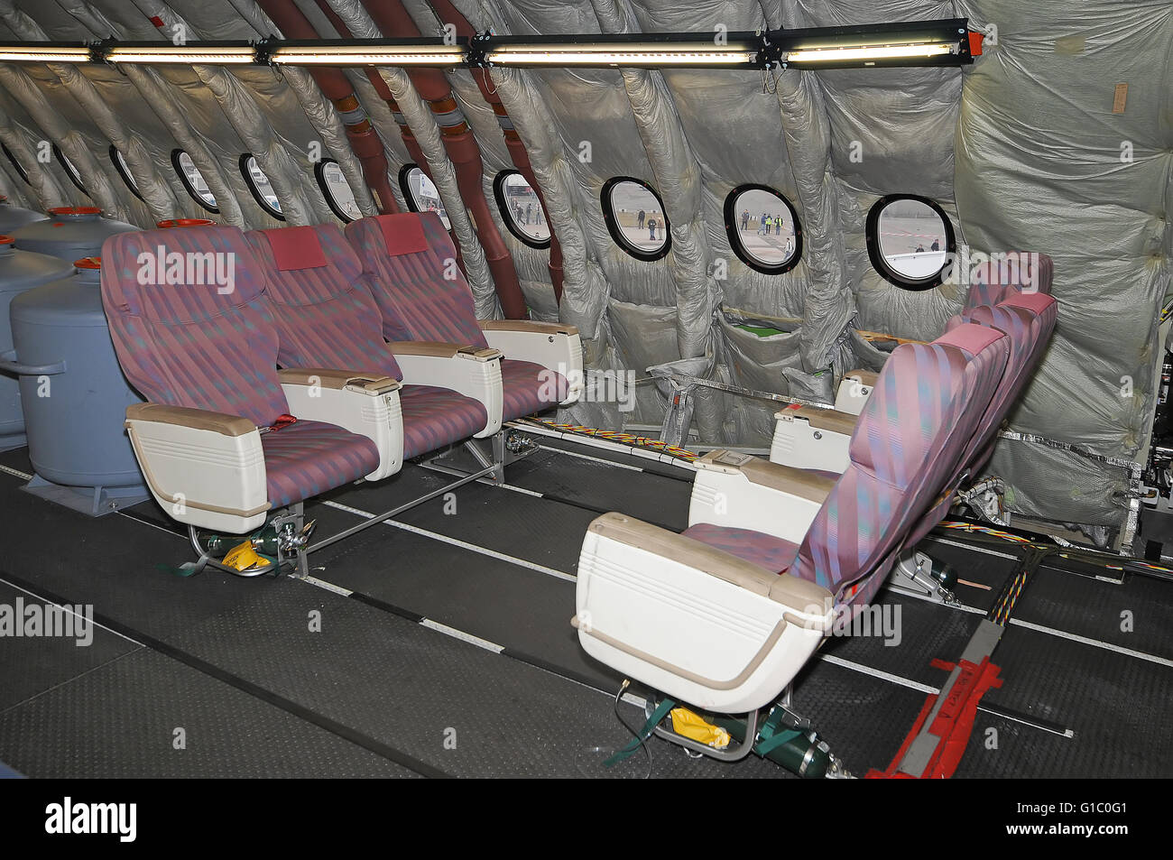 Airbus A380-861 à l'intérieur de l'avion F-WWDD Test : Groupe de travail sans forme. Sièges pour les techniciens et les accompagnant de test. Banque D'Images