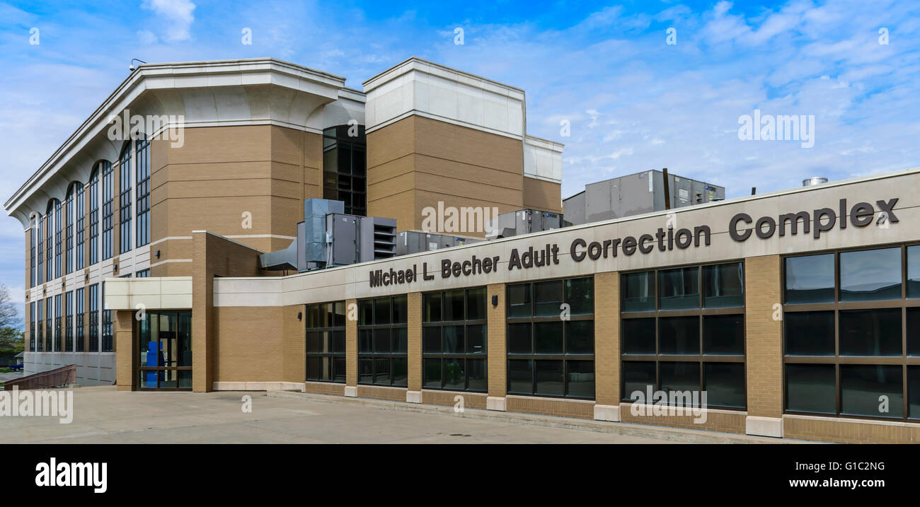 Jeffersonville, Indiana, USA - 10 Avril 2016 : Clark County Indiana Prison. Le lieu de tournage A&E non scénarisées show '60 JOURS JE Banque D'Images