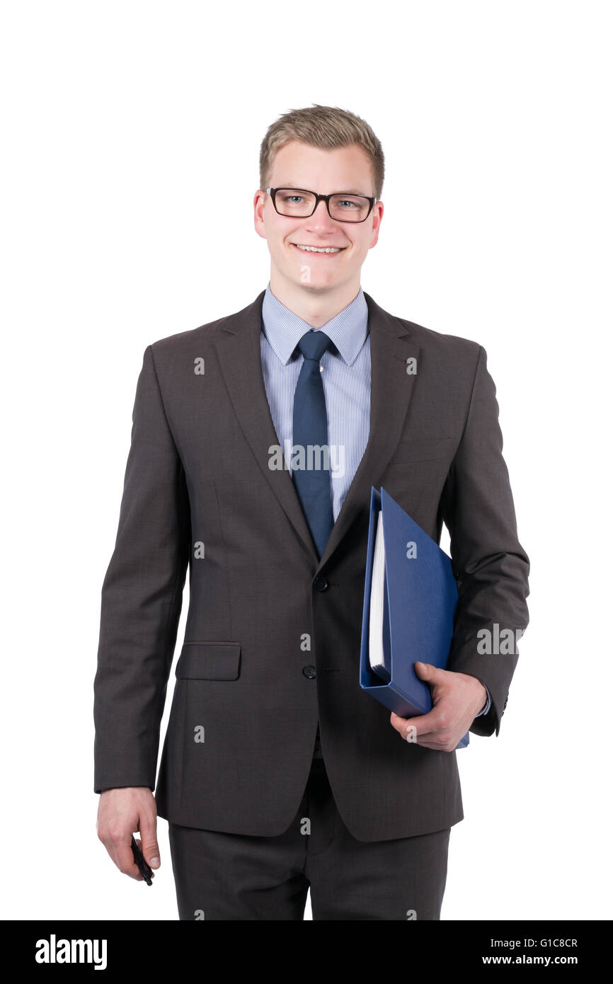 Découper l'image d'un jeune businessman qui tient un fichier bleu sous son bras. L'homme est à la recherche de l'appareil photo. Banque D'Images