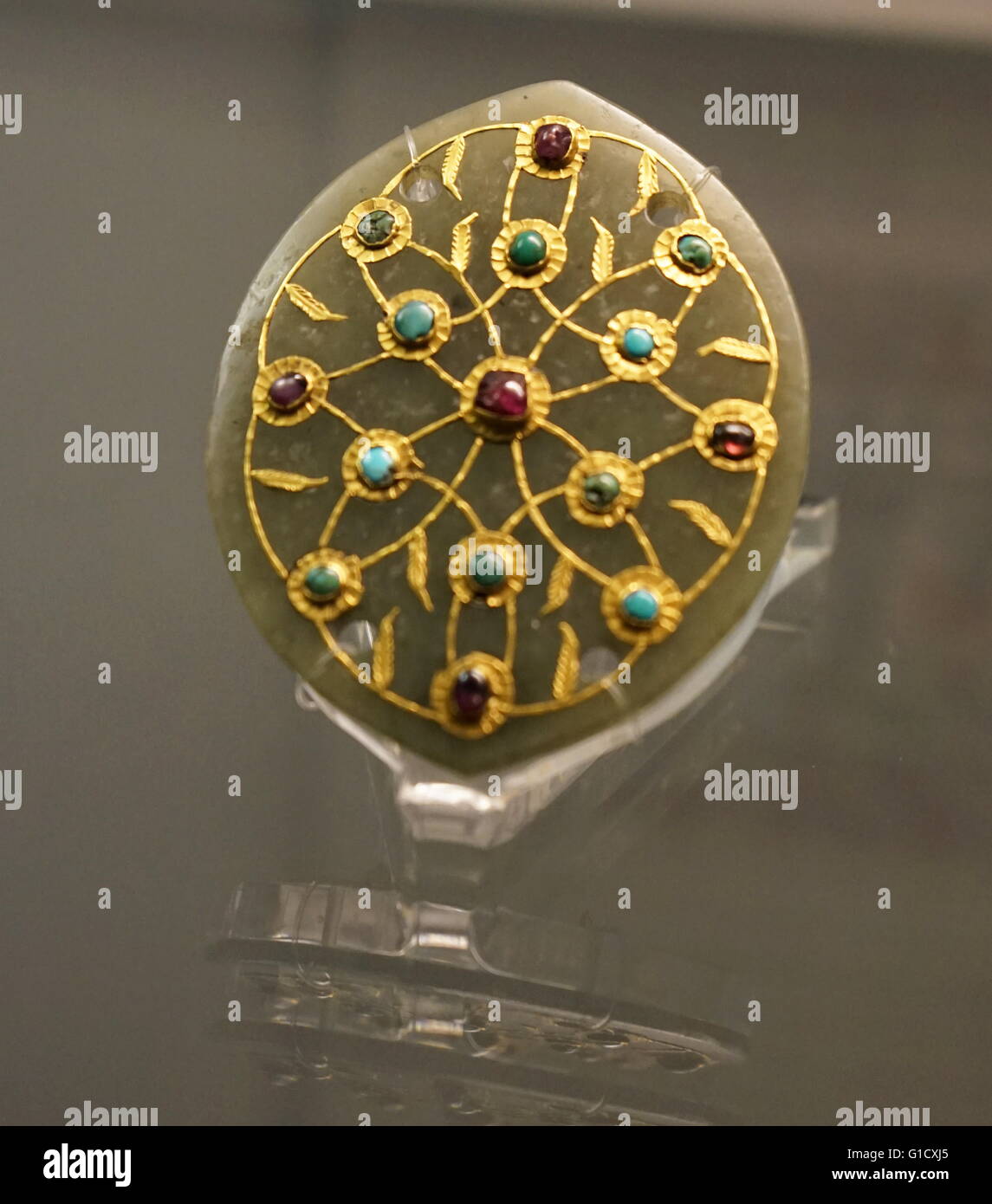 Plaque de Jade un carquois, incrustés de rubis et turquoises dans un gold. remplages À partir de la Turquie ottomane. En date du 16e siècle Banque D'Images