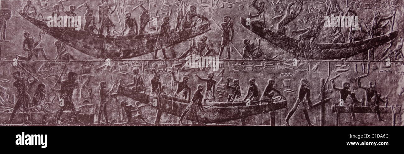 L'Égypte. Mastaba tombe de Ti. Ve dynastie à Saqqarah. Relief montrant la construction de bateaux Banque D'Images