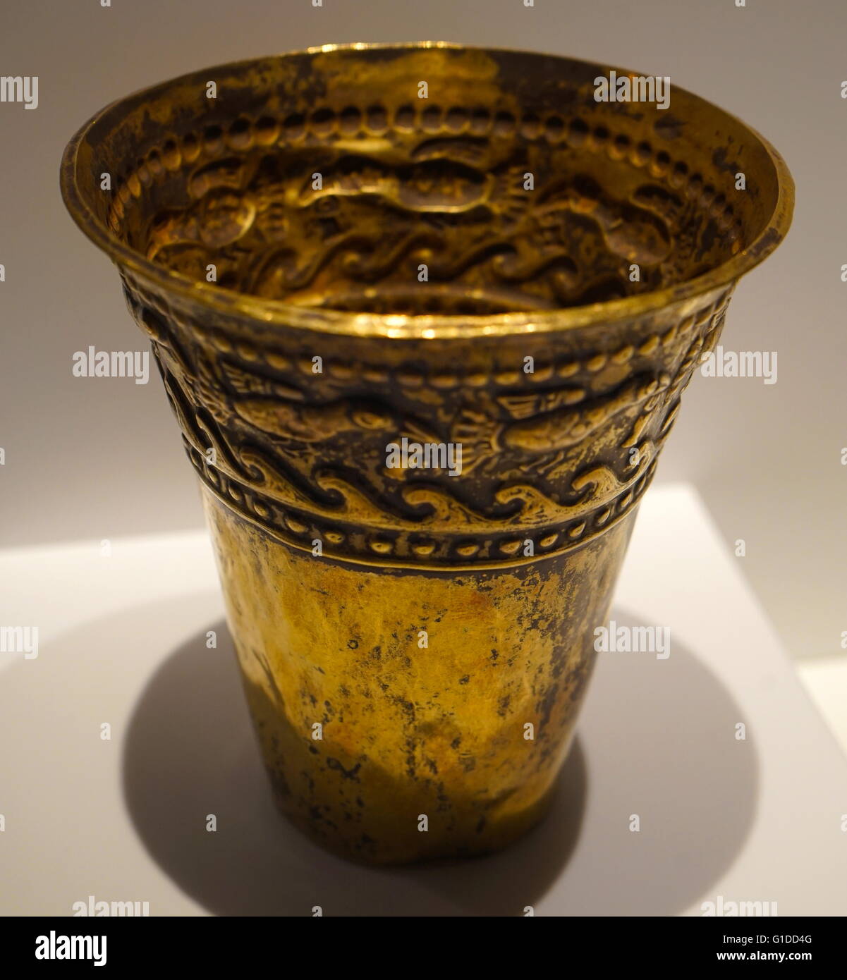 Kero la culture, coupe du rituel en or ; Mesoamerican. Equador AD1450-1535 Banque D'Images