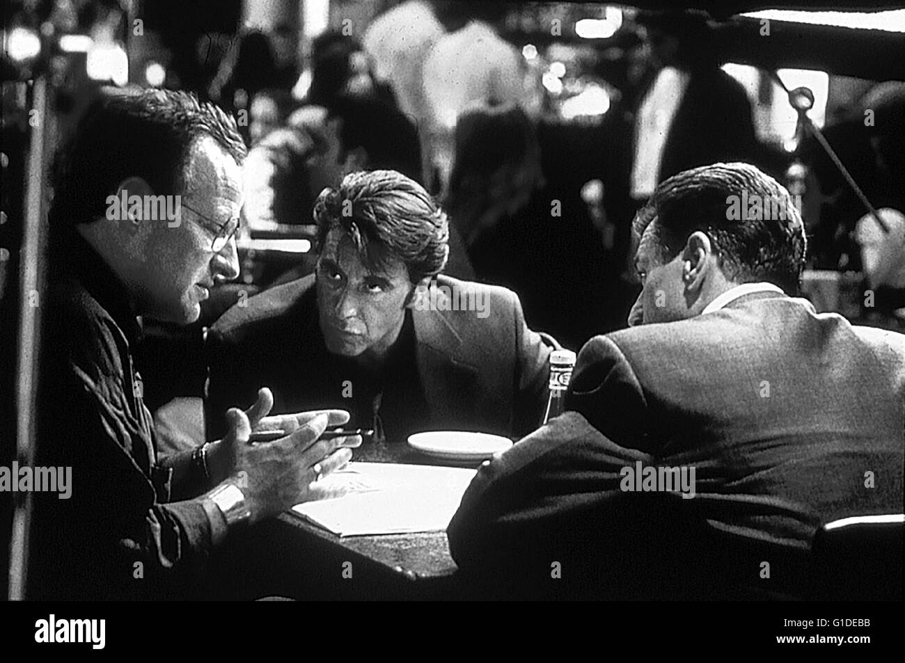 La chaleur / Set / Michael Mann / Al Pacino / Robert De Niro,Männerfilm : Michael Mann, Al Pacino et Robert De Niro halten Kriegsrat me suis von chaleur ' Banque D'Images