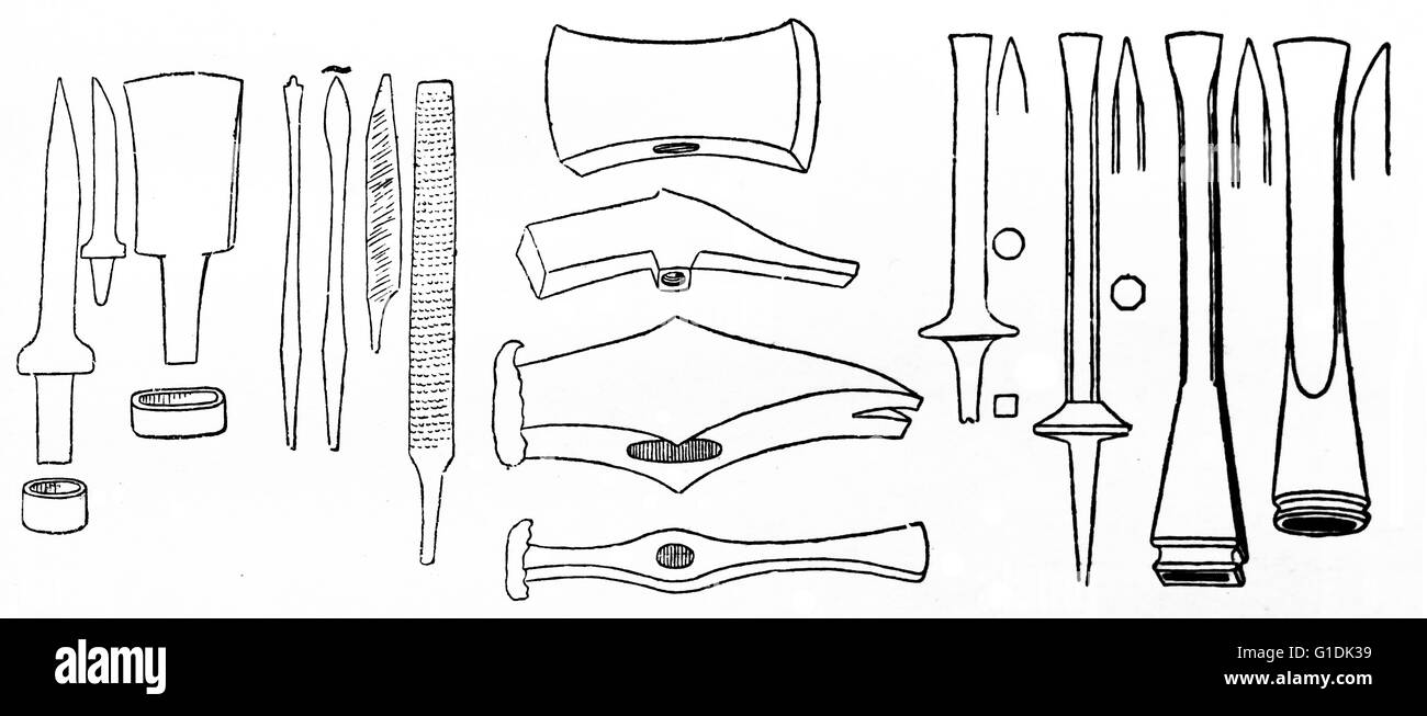 Ancienne collection d'tool conçoit encore utilisé aujourd'hui. Y compris les ciseaux, marteaux et couteaux Banque D'Images