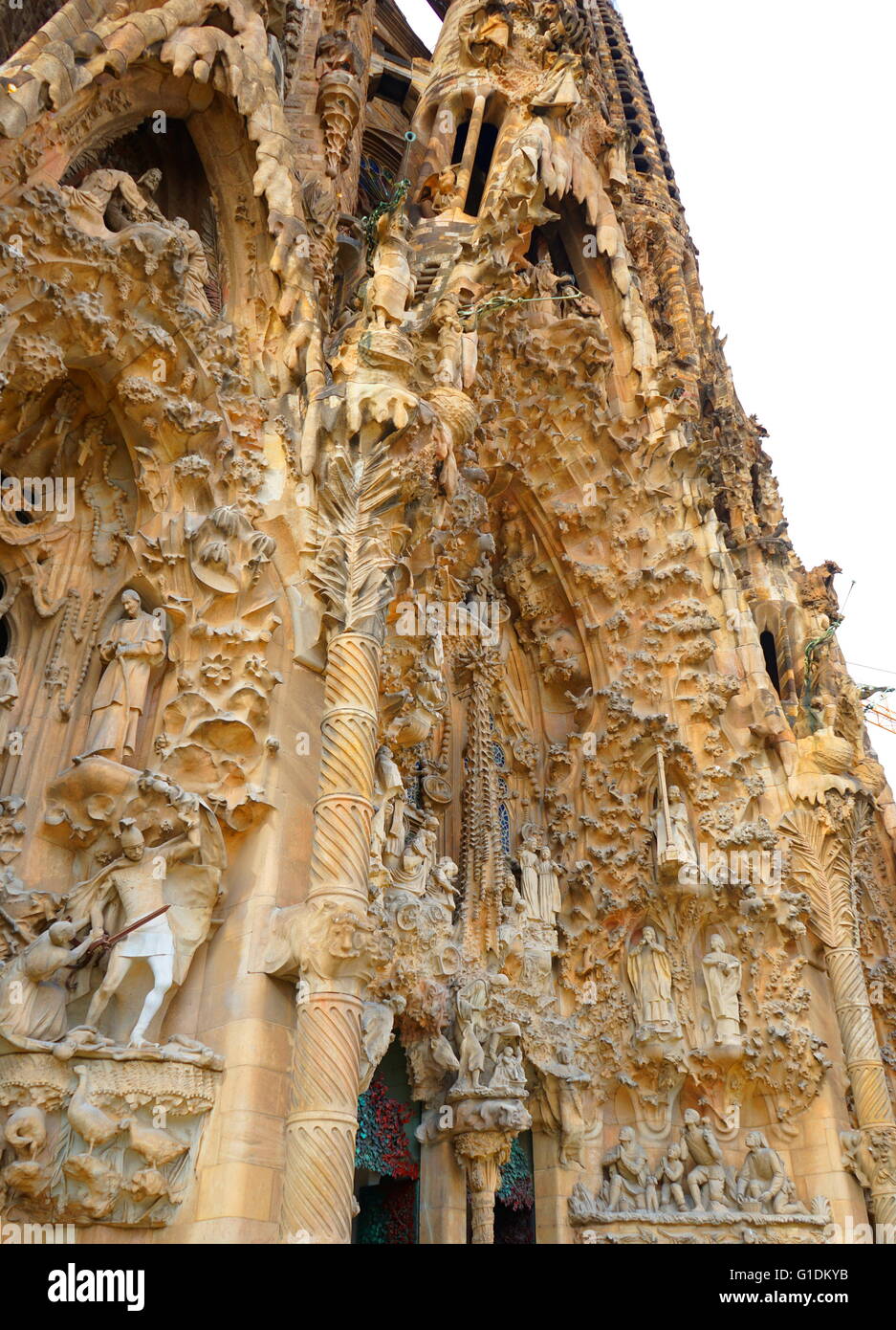 Détails de l'extérieur de la Temple Expiatori Basílica je de la Sagrada Família, une église catholique romaine de Barcelone, conçu par l'architecte espagnol Antoni Gaudí (1852-1926). En date du 21e siècle Banque D'Images