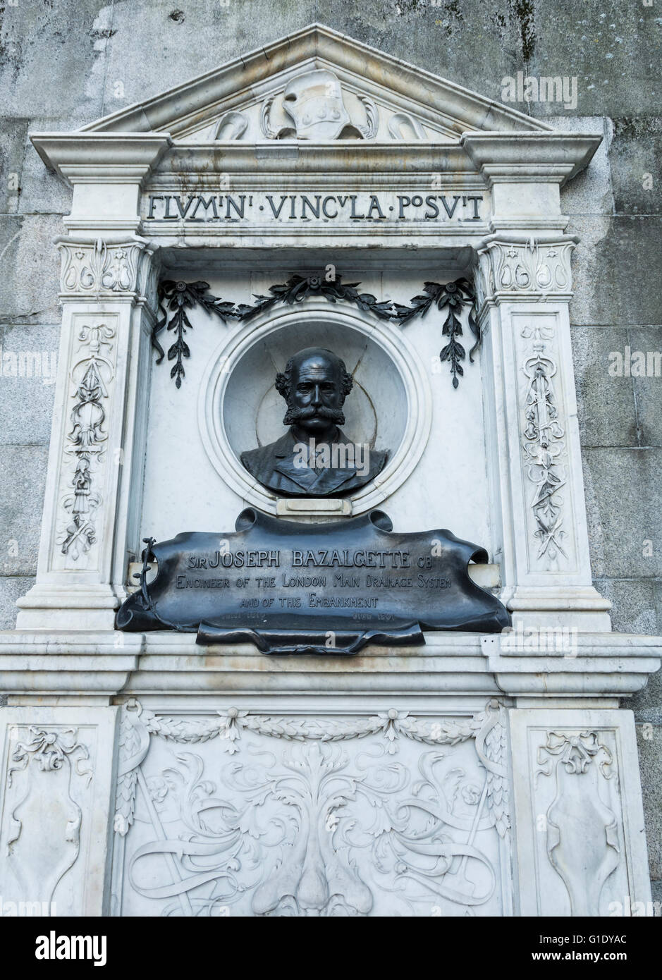 Statue de bronze à Sir Joseph Bazalgette sur le Victoria Embankment, Londres, Angleterre, Royaume-Uni Banque D'Images