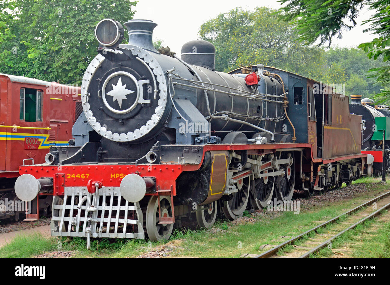 Vieilles locomotives à vapeur de fer indiens, National Railway Museum, New Delhi, Inde Banque D'Images