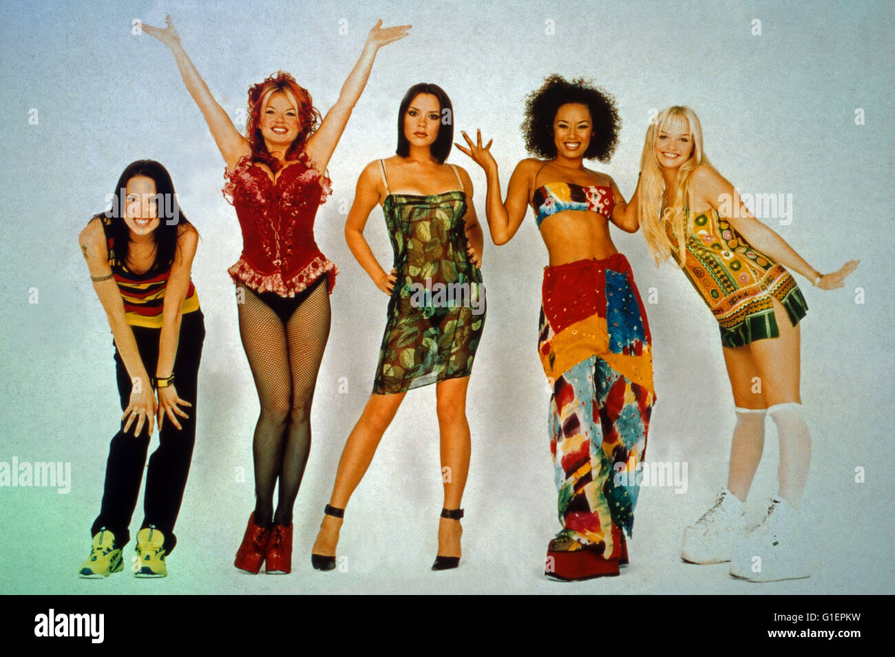 Die britische Girlband Spice Girls, bestehend aus Victoria Adams, Melanie Brown, Emma Bunton, Melanie Chisholm und Geraldine Halliwell, Großbritannien 1990 er Jahre. British girl pop Spice Girls, Grande-Bretagne 90. Banque D'Images