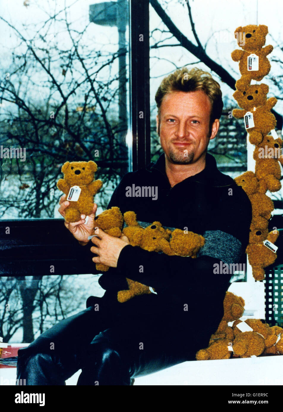 Der Deutsche Radio- und Fernsehmoderator Uwe Hübner, Deutschland 1990er Jahre. Présentateur de radio et de télévision allemand Uwe Huebner, l'Allemagne des années 1990. Banque D'Images