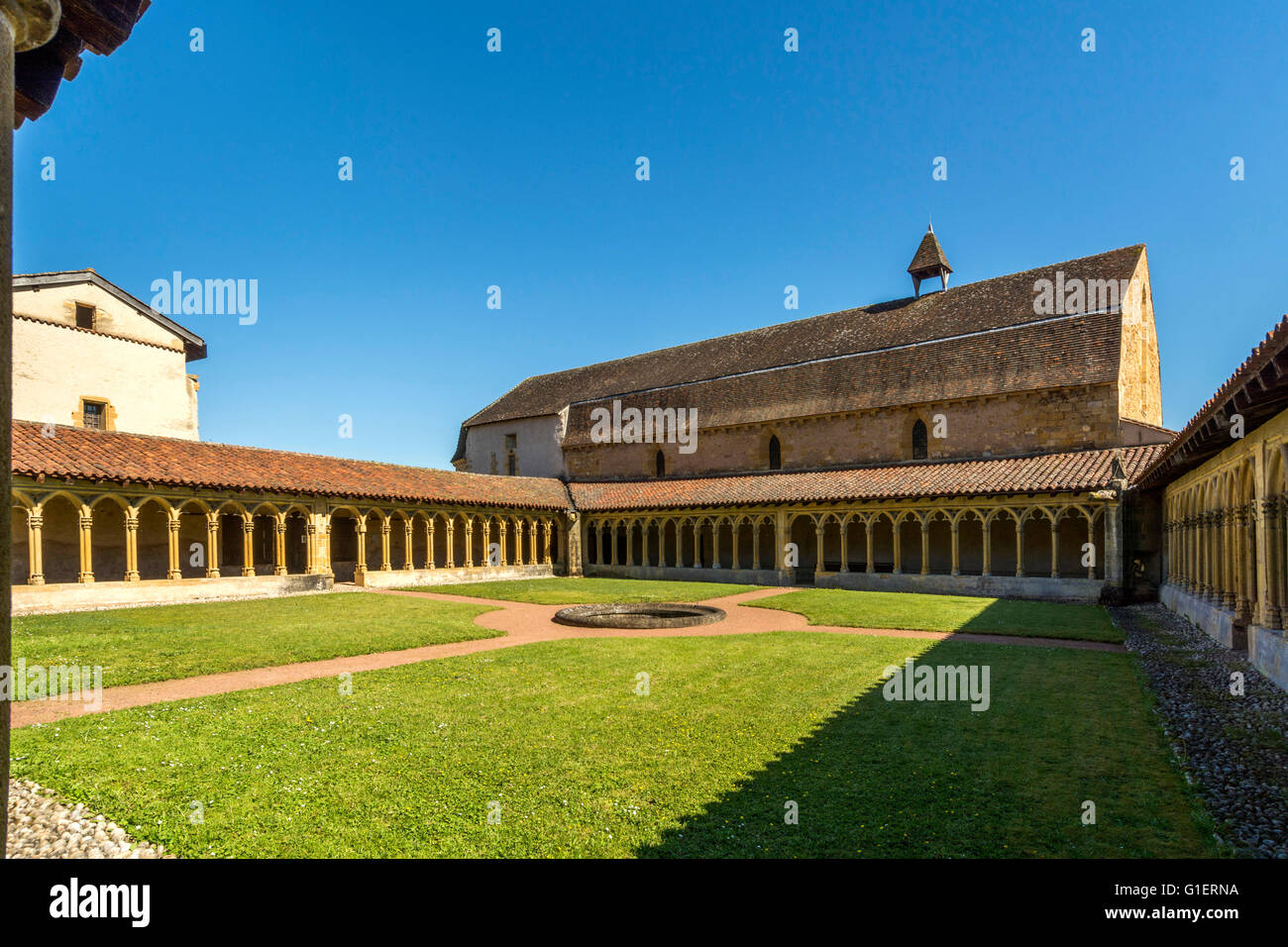 Cloître du couvent des Cordeliers. Charlieu. Brionnais. Loire. France Banque D'Images