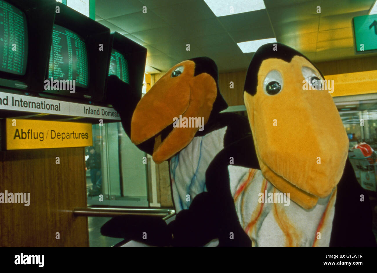 Astuce 7 - Die große Trickfilm Show. Die beiden chaotischen Raben und Jeckle Heckle Am Flughafen. Banque D'Images