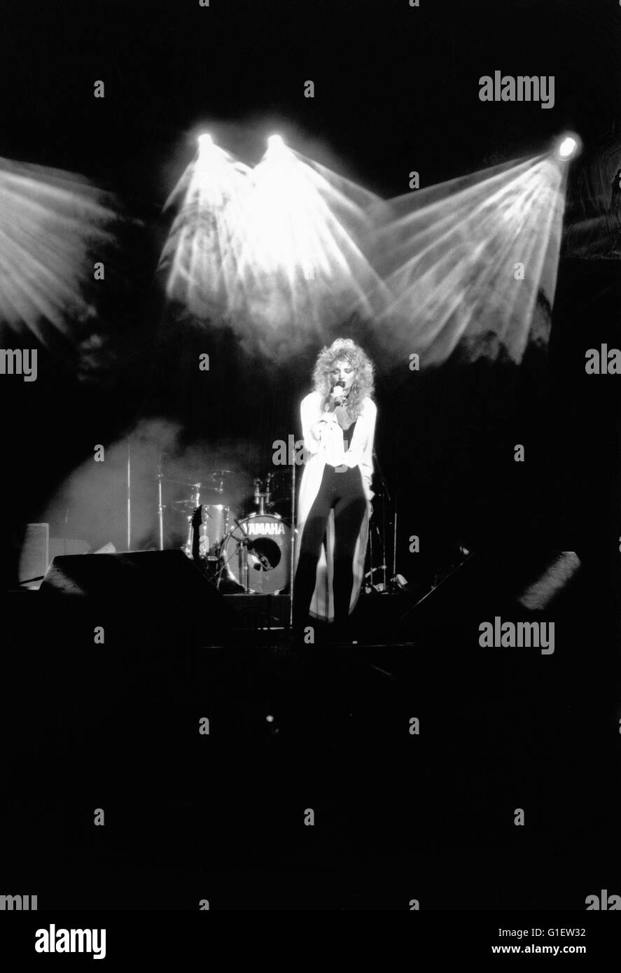 Die walisische Popsängerin Rock- und bei einem Konzert Bonnie Tyler, 1990er Jahre. La chanteuse pop rock gallois et Bonnie Tyler en concert, années 90. Banque D'Images