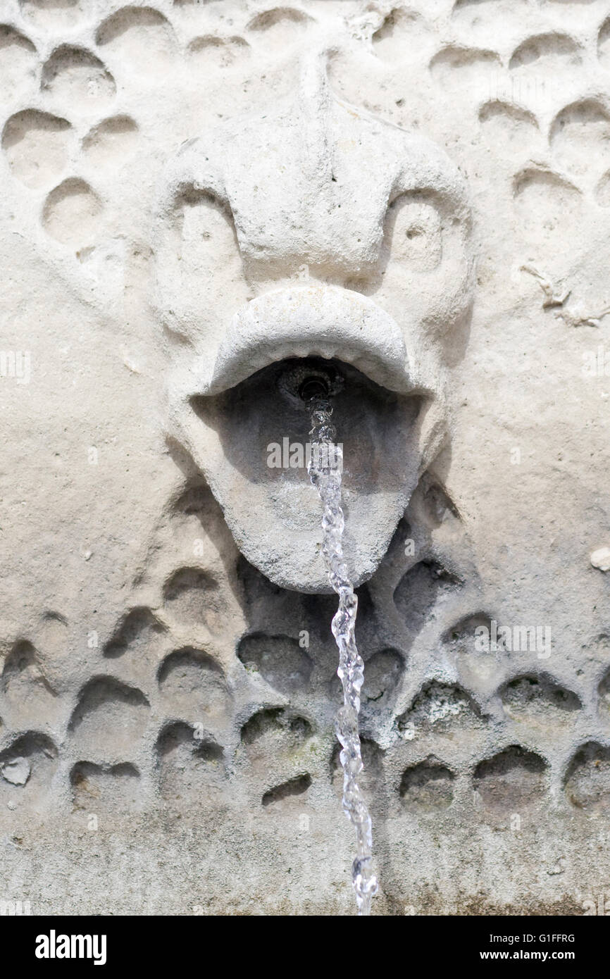 La Sculpture d'un poisson, fontaine d'eau potable Banque D'Images