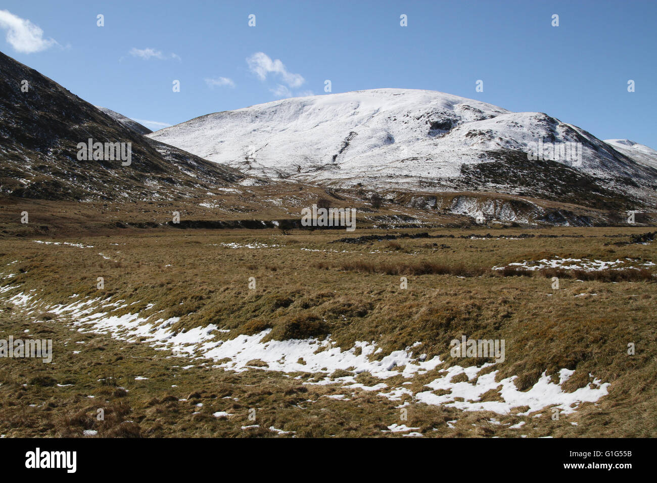 Vallée Findhorn en Écosse dans la neige Banque D'Images