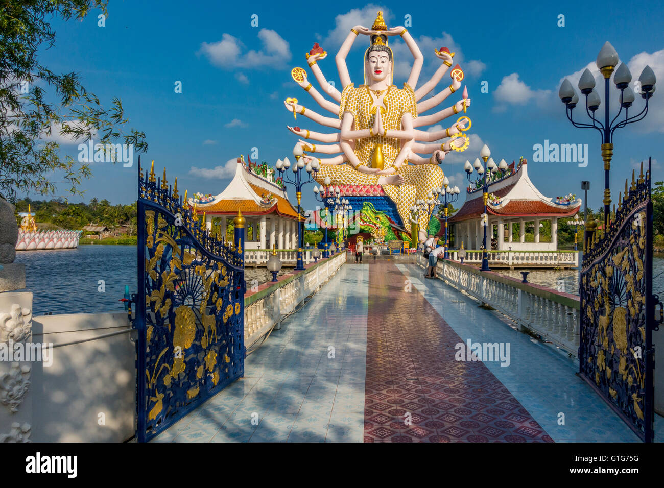 Déesse Avalokiteśvara, temple Wat Plai Laem Wat Laem Suwannaram temple à Ban Bo Phut, Ko Samui, Thaïlande, Asie Banque D'Images