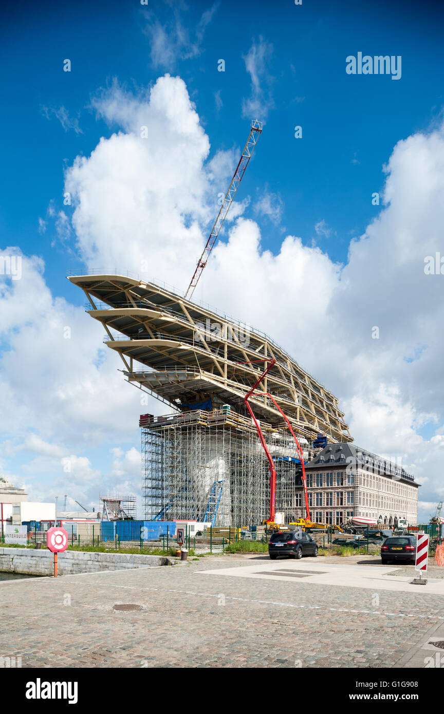 Belgique, Anvers, Nieuw havenhuis en construction Banque D'Images