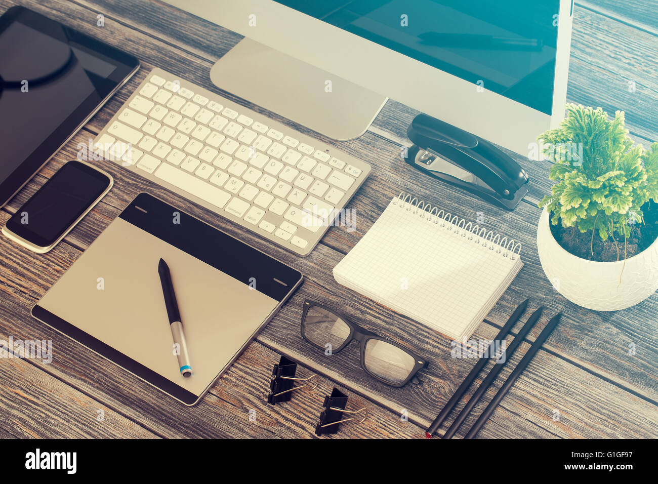 Designer's 24 avec maquette responsive design concept. Banque D'Images