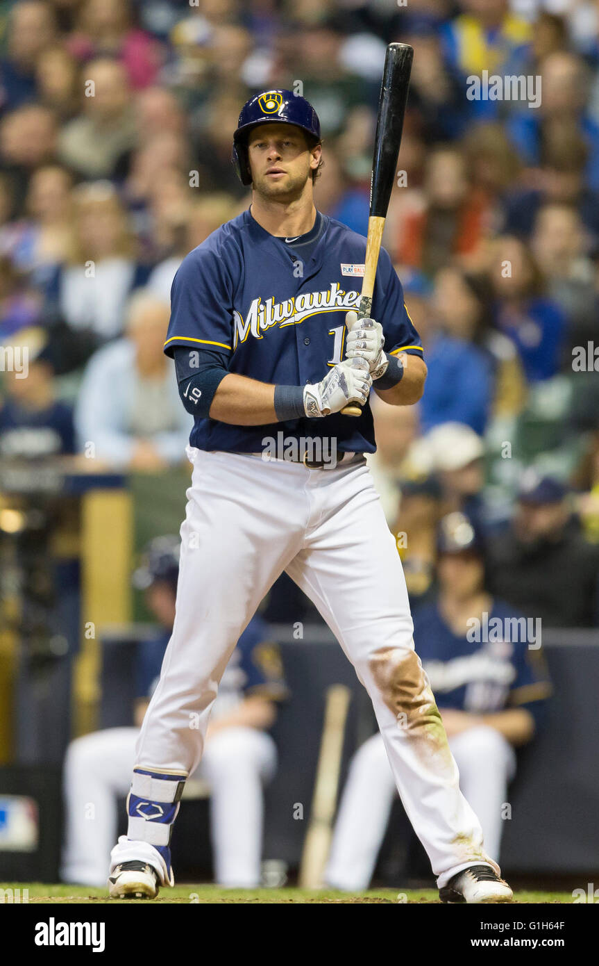 Milwaukee, WI, USA. 14 mai, 2016. Centre des Milwaukee Brewers fielder Kirk Nieuwenhuis # 10 étapes à la plaque dans la Major League Baseball match entre les Milwaukee Brewers et San Diego Padres au Miller Park de Milwaukee, WI. John Fisher/CSM/Alamy Live News Banque D'Images