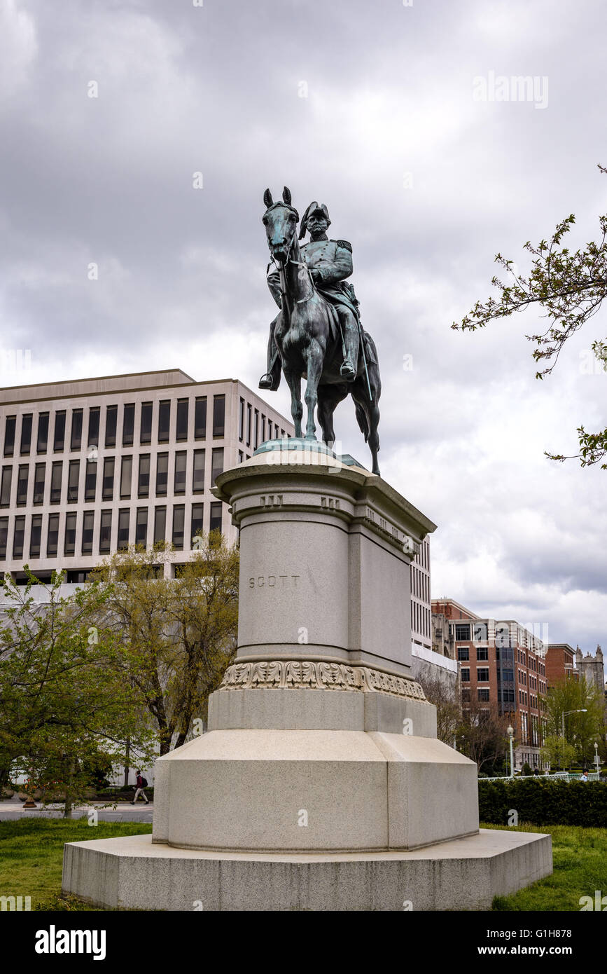 Le Lieutenant-général Winfield Scott Statue équestre, Scott Circle, Washington DC Banque D'Images